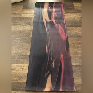Lululemon 5mm reversible yoga mat